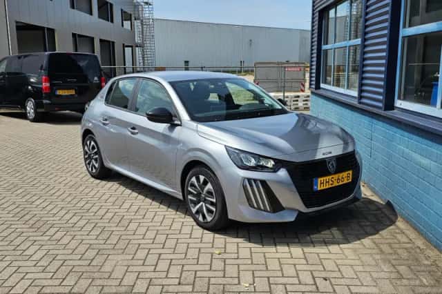 Peugeot 208 (2025) thumbnail 8