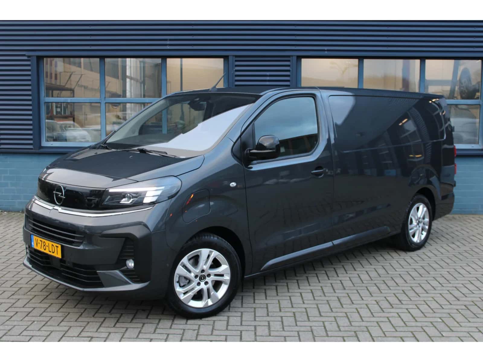 Opel Vivaro (2025) — foto 1
