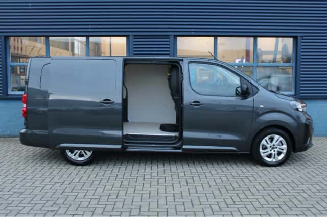 Opel Vivaro (2025) thumbnail 11