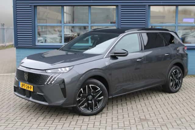 Peugeot 5008 (2025) thumbnail 1