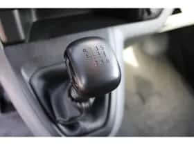 Peugeot Expert (2018) thumbnail 21