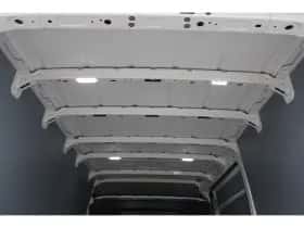Volkswagen Crafter (2023) thumbnail 5