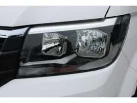 Volkswagen Crafter (2023) thumbnail 10