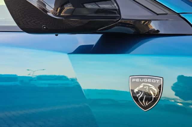 Peugeot e-408 (2025) thumbnail 13