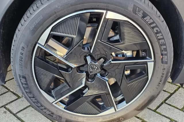 Peugeot e-408 (2025) thumbnail 14