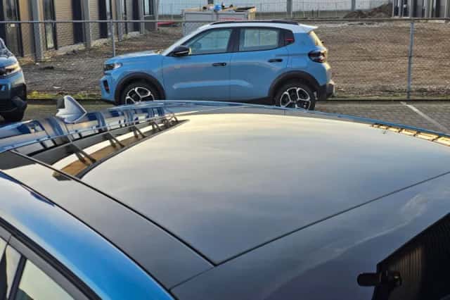 Peugeot e-408 (2025) thumbnail 15