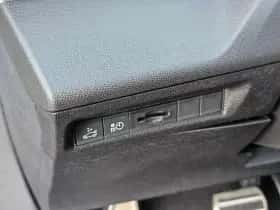 Peugeot e-408 (2025) thumbnail 40