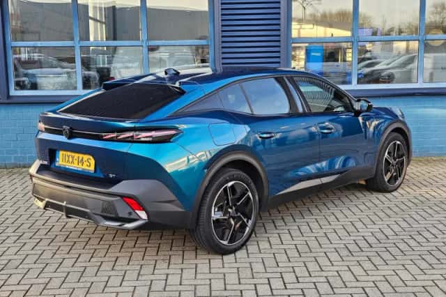 Peugeot e-408 (2025) thumbnail 7