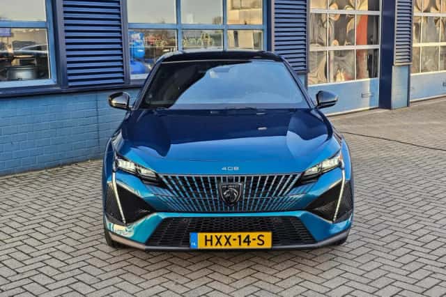 Peugeot e-408 (2025) thumbnail 10