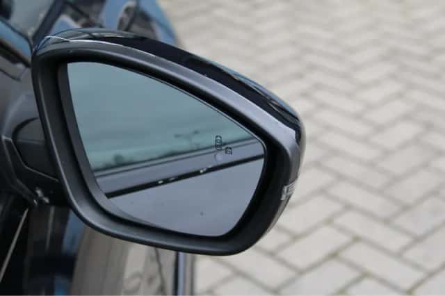 Peugeot 208 (2024) thumbnail 14