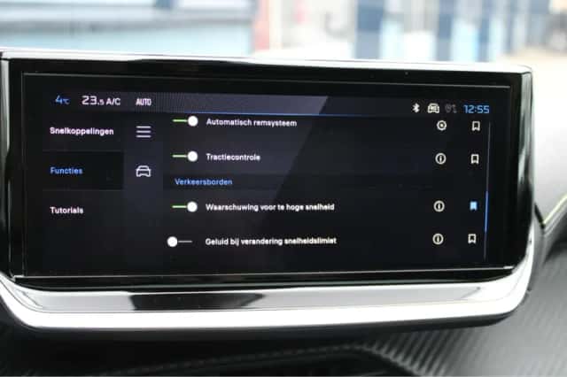 Peugeot 208 (2024) thumbnail 39