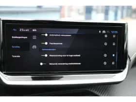 Peugeot 208 (2024) thumbnail 39
