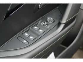 Peugeot 208 (2024) thumbnail 44