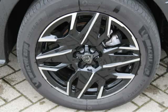 Peugeot 3008 (2025) thumbnail 13