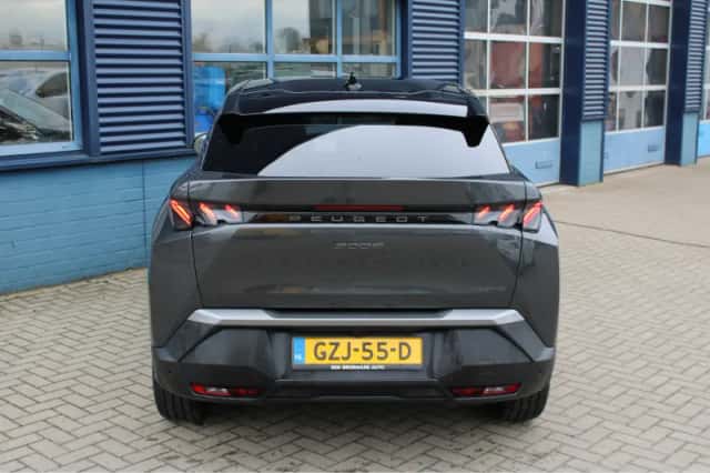 Peugeot 3008 (2025) thumbnail 4