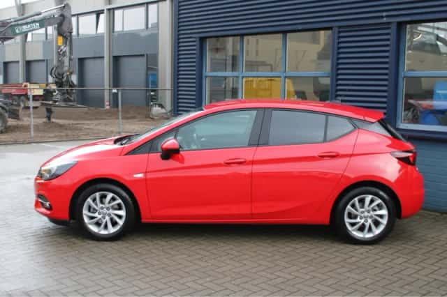 Opel Astra (2021) thumbnail 2