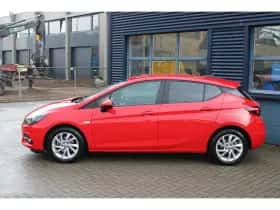Opel Astra (2021) thumbnail 2