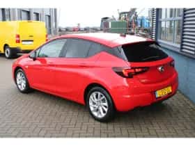 Opel Astra (2021) thumbnail 3