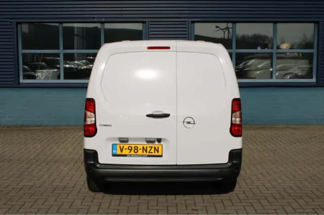 Opel Combo (2024) thumbnail 3