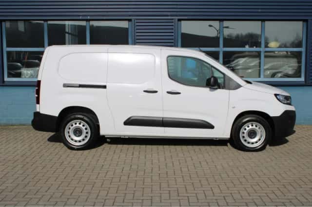 Opel Combo (2024) thumbnail 8