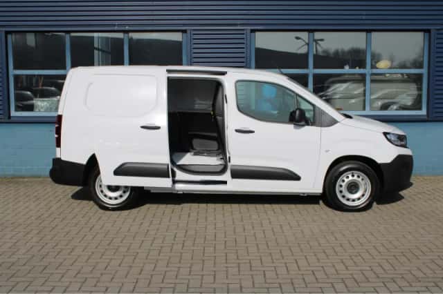 Opel Combo (2024) thumbnail 9