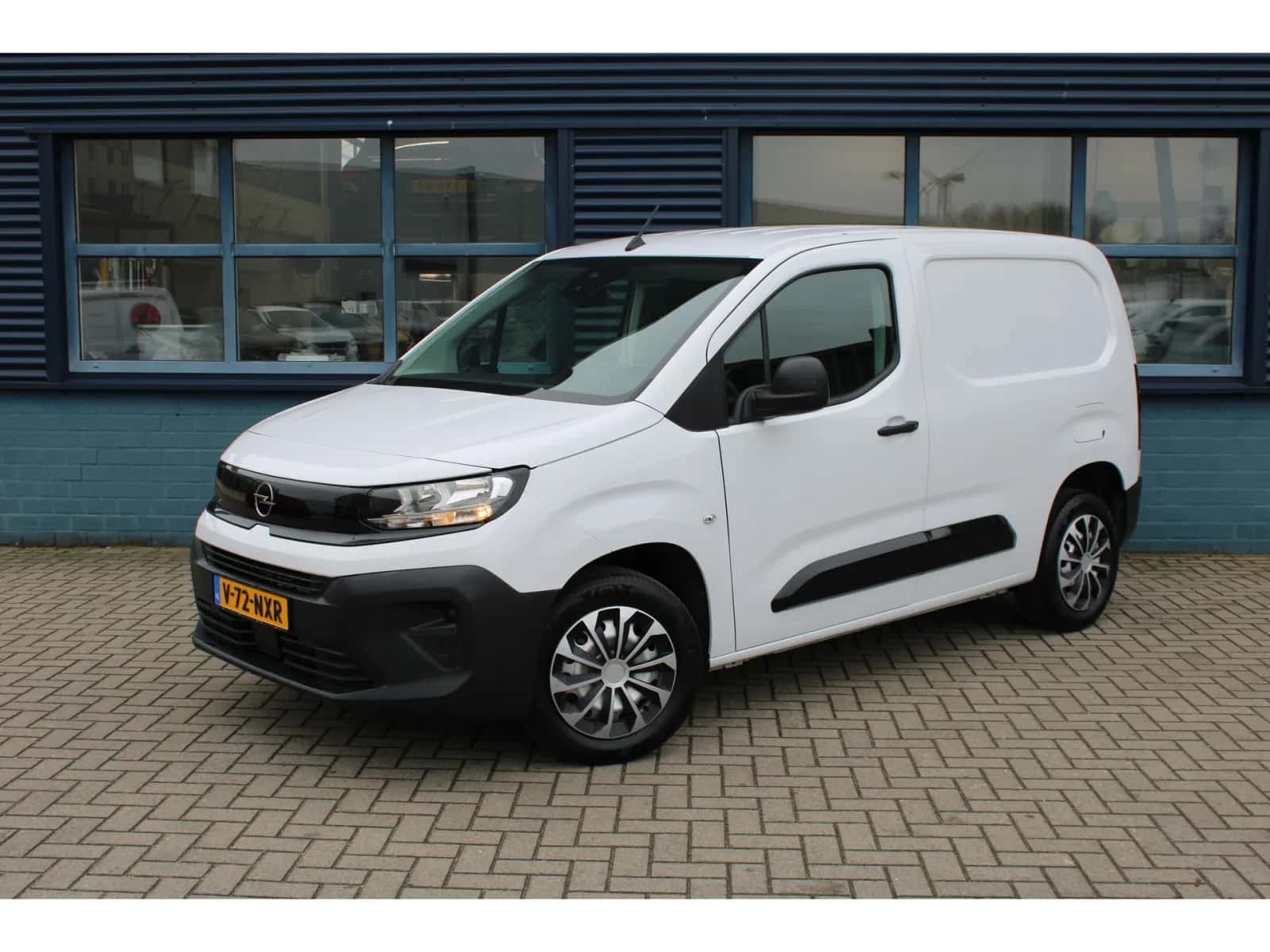 Opel Combo (2024) — foto 1