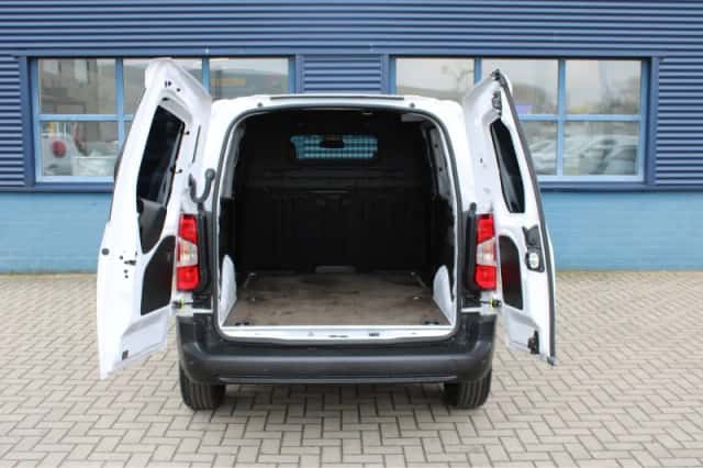 Opel Combo (2024) thumbnail 4