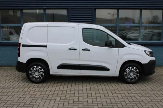 Opel Combo (2024) thumbnail 5