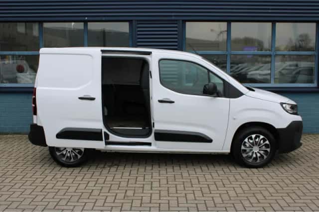 Opel Combo (2024) thumbnail 6
