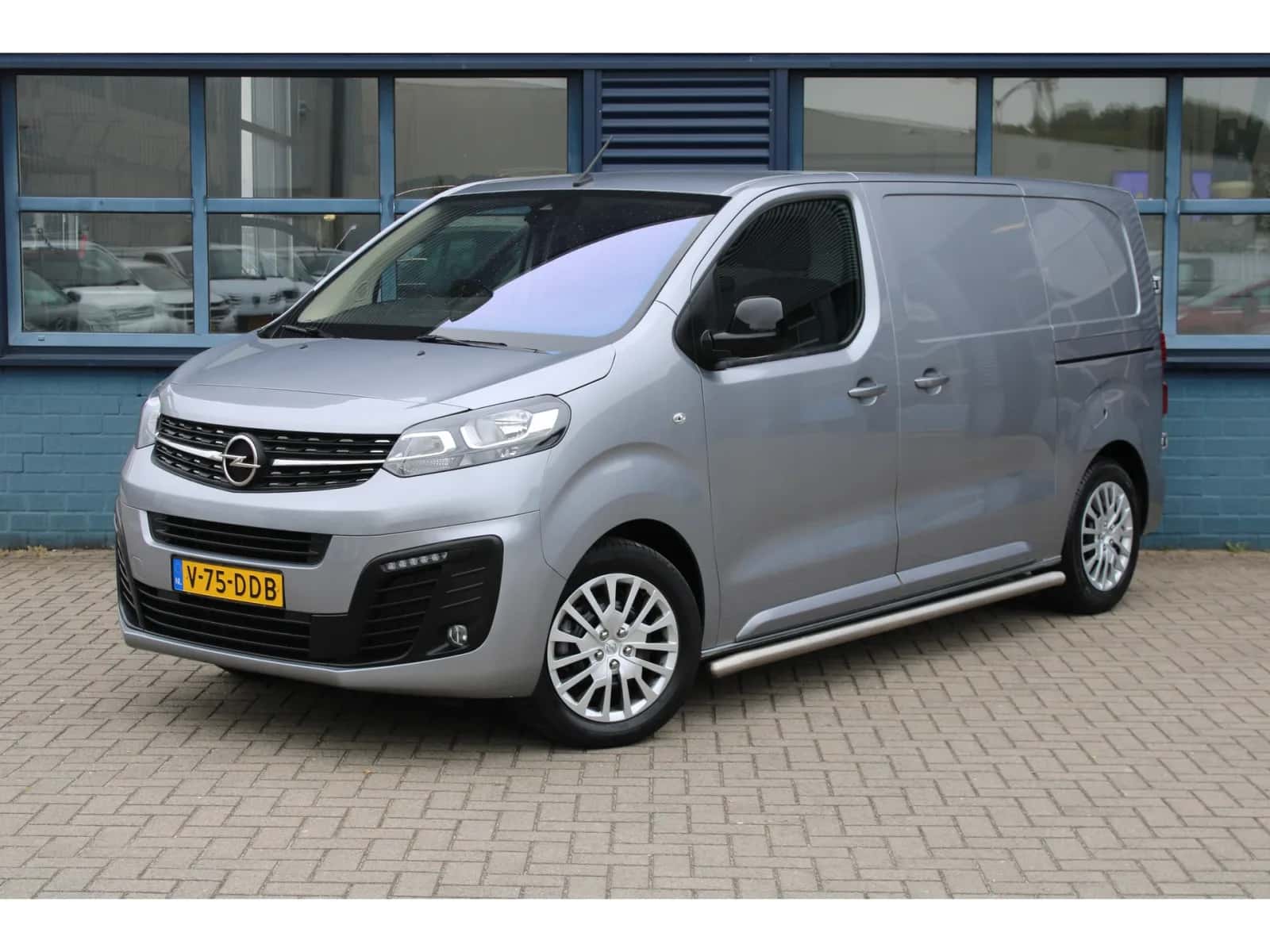 Opel Vivaro (2024) — foto 1