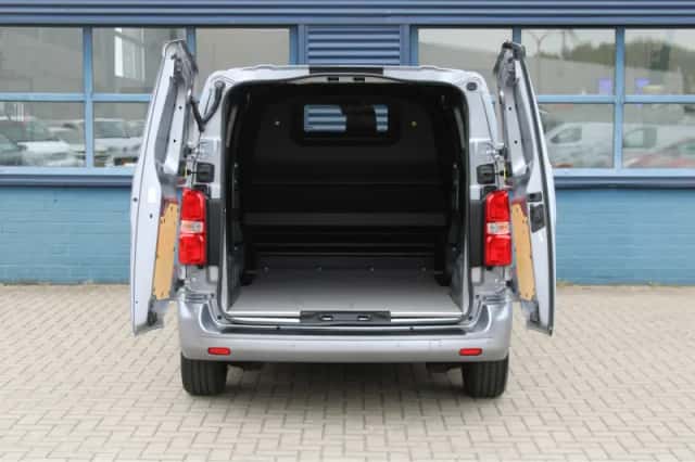 Opel Vivaro (2024) thumbnail 5