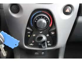 Peugeot 108 (2019) thumbnail 19