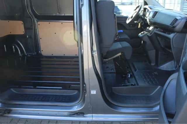 Opel Vivaro (2024) thumbnail 11