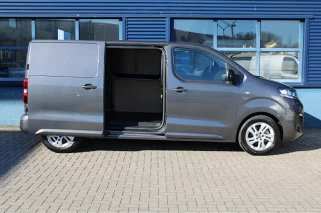 Opel Vivaro (2024) thumbnail 13