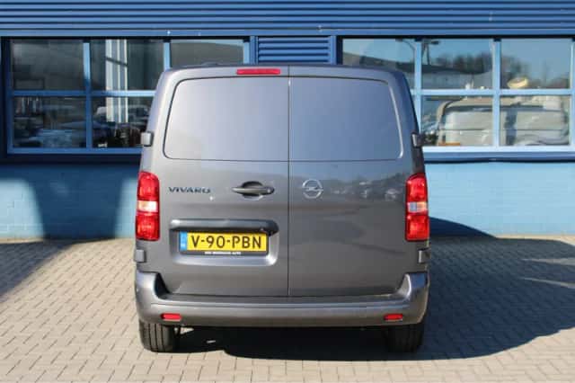 Opel Vivaro (2024) thumbnail 3