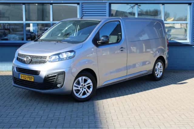 Opel Vivaro (2024) thumbnail 1