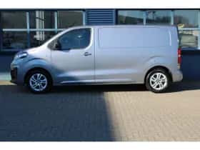 Opel Vivaro (2024) thumbnail 2