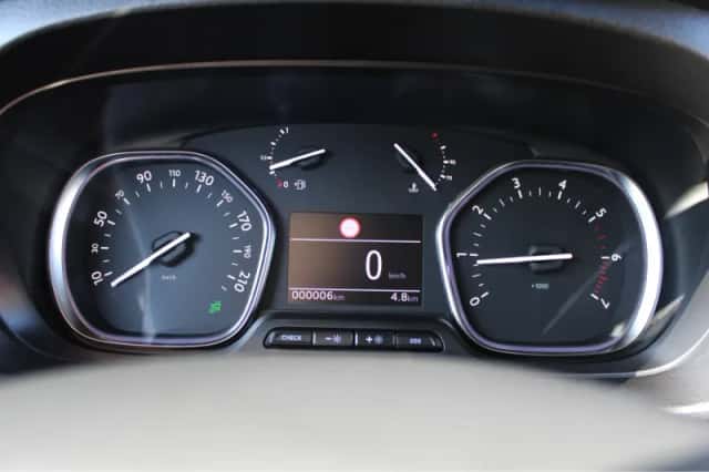 Opel Vivaro (2024) thumbnail 18
