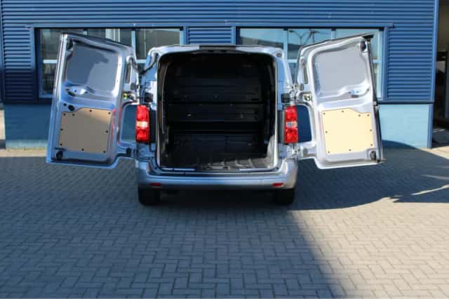 Opel Vivaro (2024) thumbnail 5