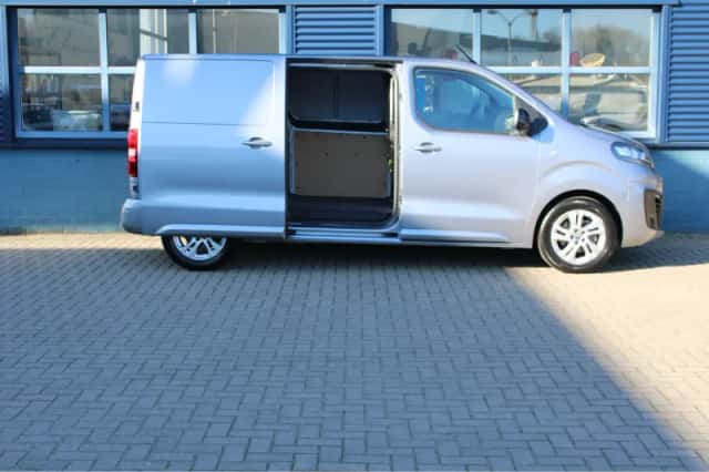 Opel Vivaro (2024) thumbnail 9