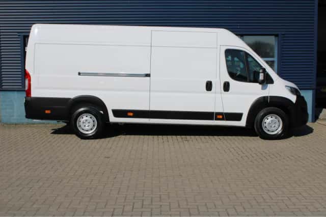 Opel Movano (2024) thumbnail 9