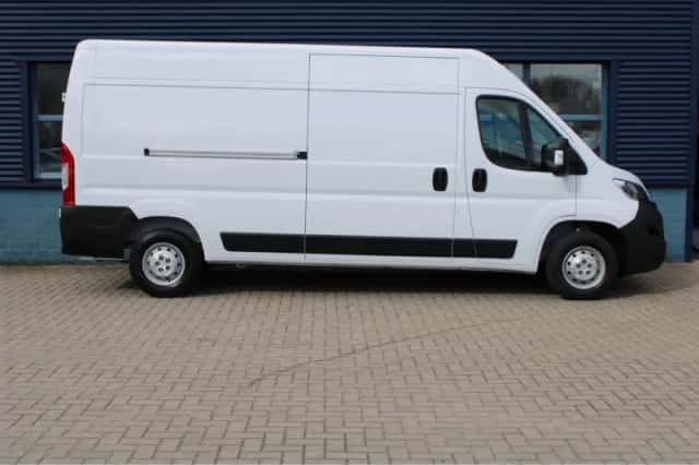 Opel Movano (2024) thumbnail 8