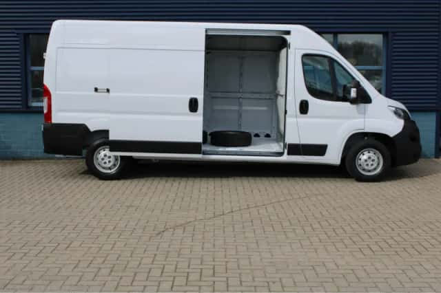Opel Movano (2024) thumbnail 9