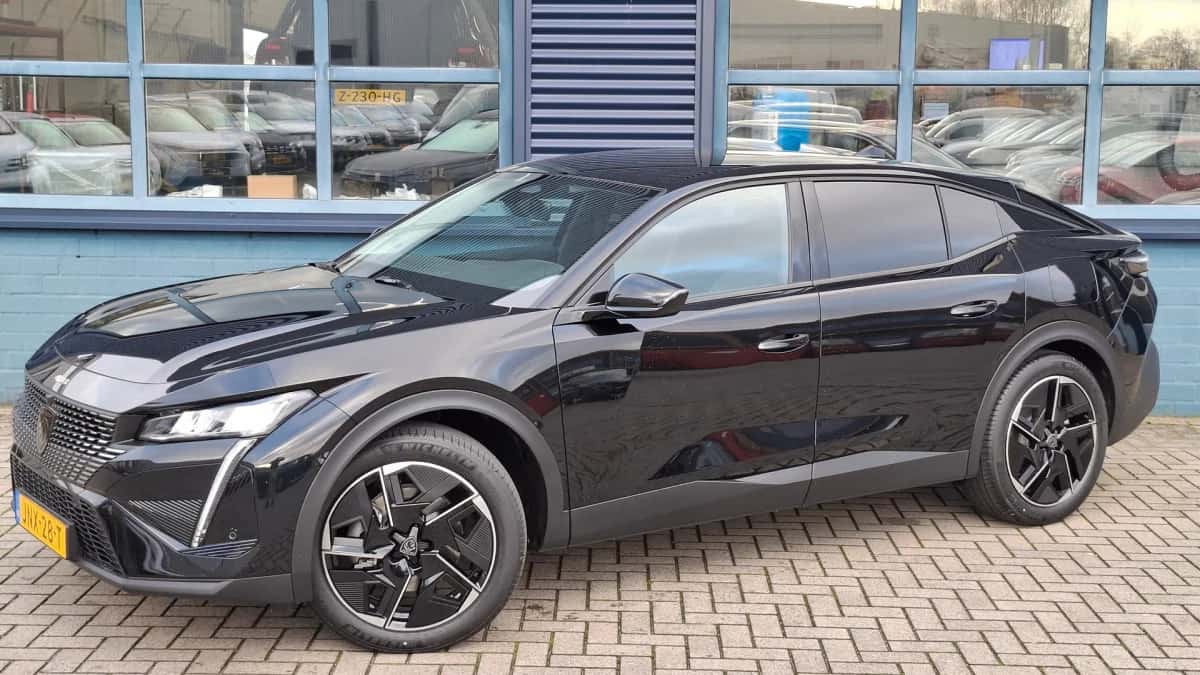 Peugeot 408 (2025) — foto 1