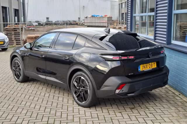Peugeot 408 (2025) thumbnail 3