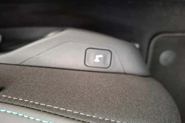 Peugeot 408 (2025) thumbnail 26