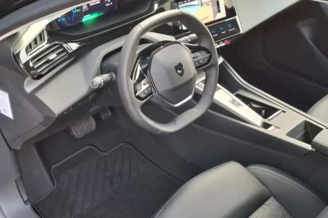 Peugeot 408 (2025) thumbnail 5