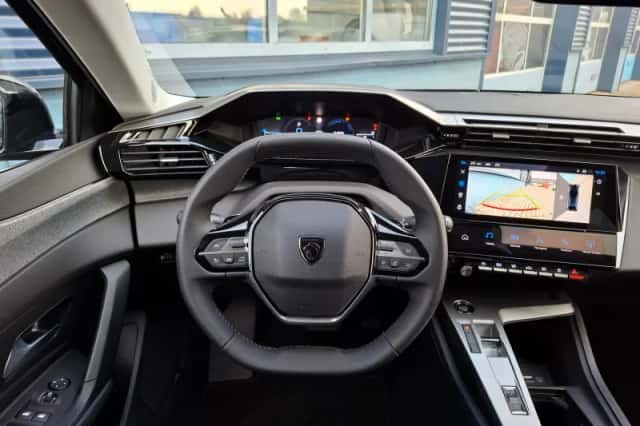 Peugeot 408 (2025) thumbnail 8