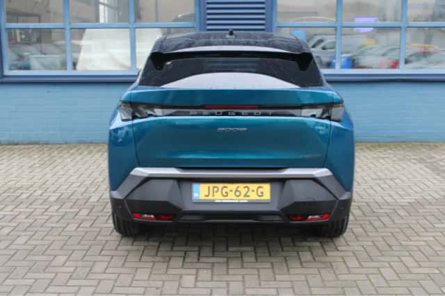 Peugeot 3008 (2025) thumbnail 4