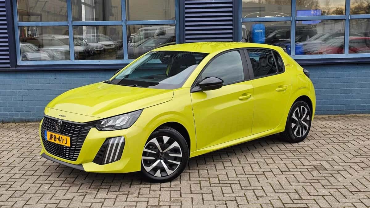 Peugeot 208 (2025) — foto 1
